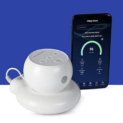 Transcend Micro Auto and Battery Package, compact white device with control buttons connected to a smartphone displaying sleep score.